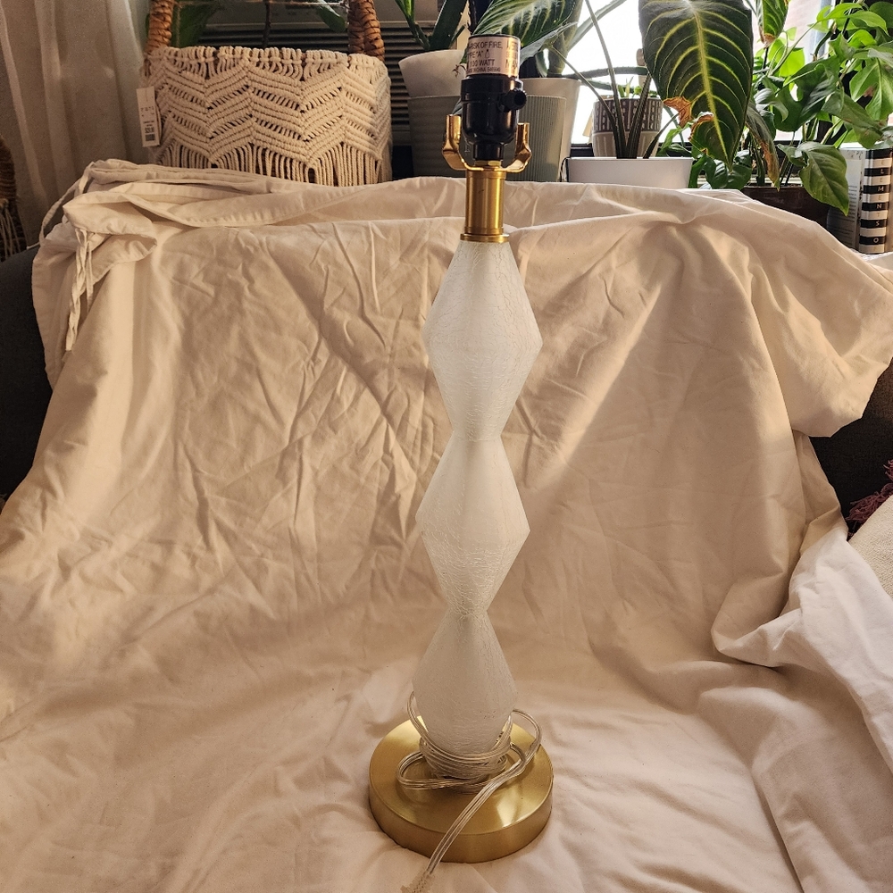Crackled White‎ Table Lamp Diamonds Gold Base